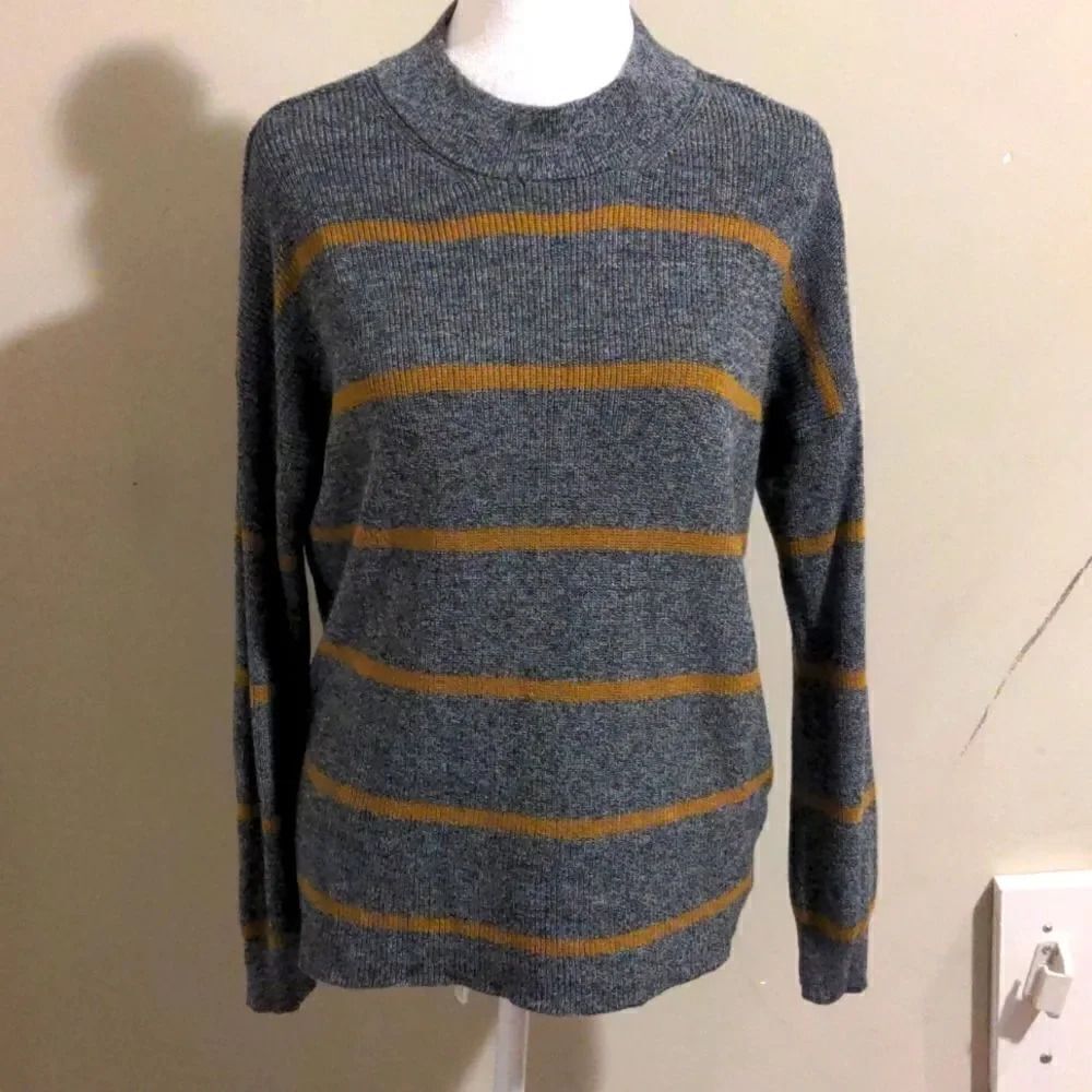 American Eagle XXS Jeggings Fit Gray Crew Neck Sweater with Brown Stripes - Picture 1 of 7